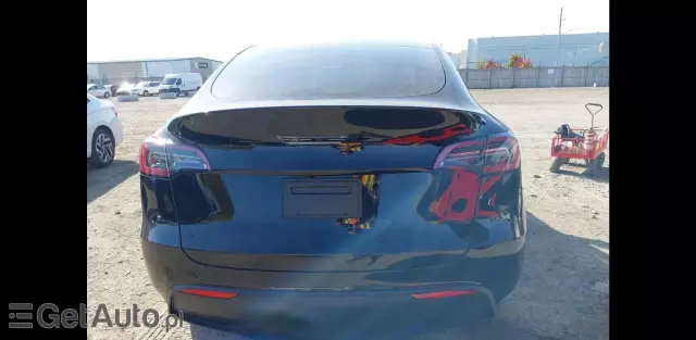 TESLA Model Y Performance (462 KM) AWD