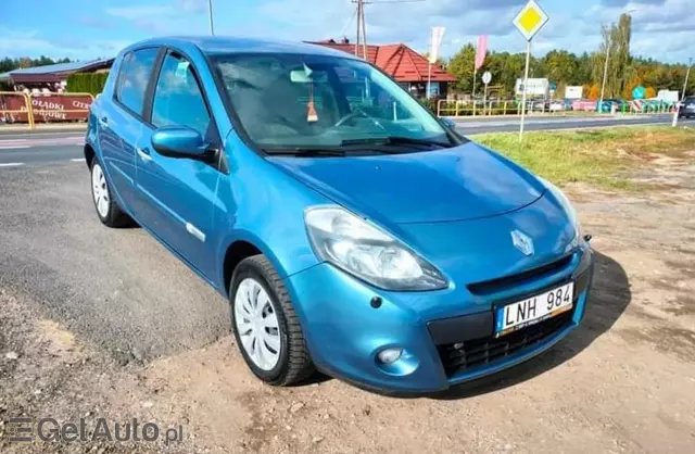 RENAULT Clio 