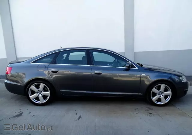 AUDI A6 3.0 TDI DPF quattro tiptronic