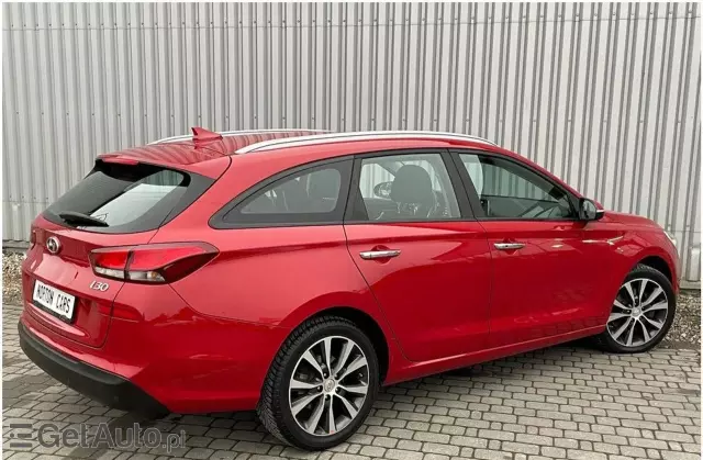 HYUNDAI I30 1.6 CRDi (110 KM)