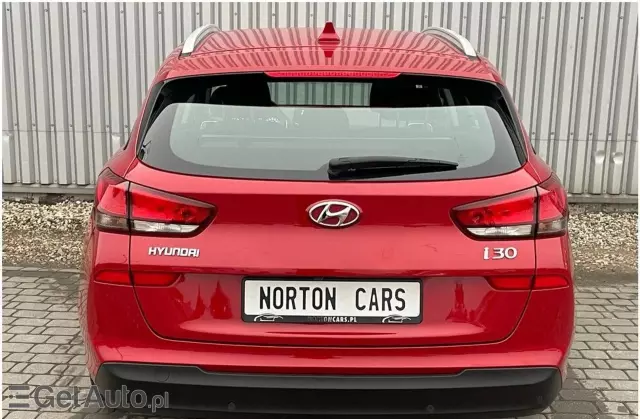 HYUNDAI I30 1.6 CRDi (110 KM)