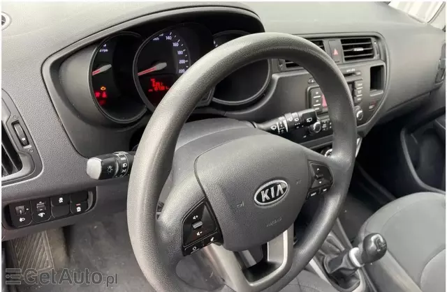 KIA Rio 1.1 12V (75 KM)