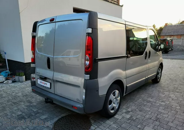 OPEL Vivaro 