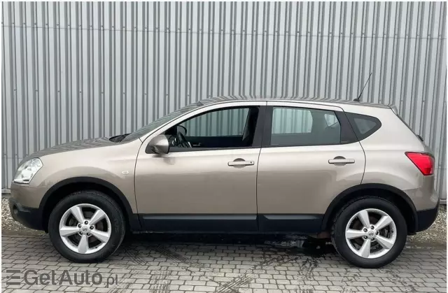 NISSAN Qashqai 2.0 (141 KM)