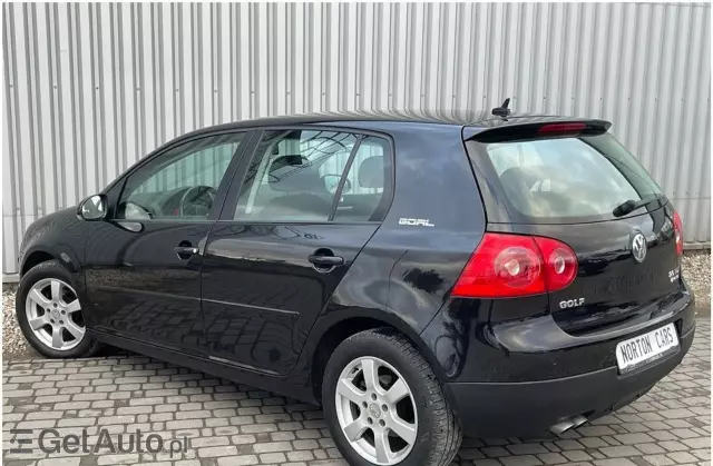 VOLKSWAGEN Golf 2.0 TDI (140 KM) 4Motion