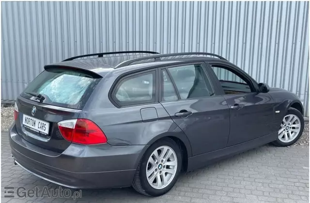 BMW Seria 3 318d (143 KM) Steptronic