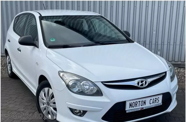 HYUNDAI I30 1.4 (109 KM)