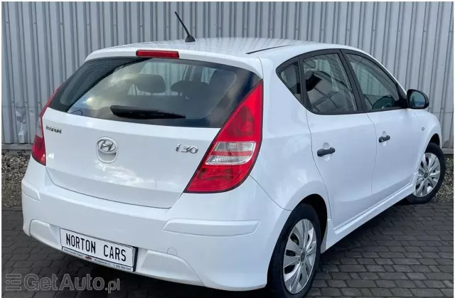 HYUNDAI I30 1.4 (109 KM)