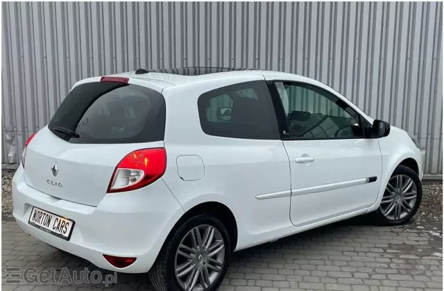 RENAULT Clio 1.2i 16V (75 KM)