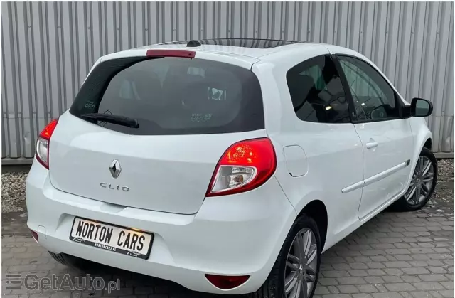 RENAULT Clio 1.2i 16V (75 KM)