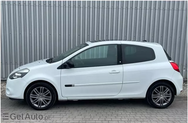 RENAULT Clio 1.2i 16V (75 KM)