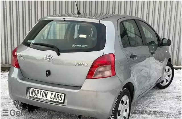 TOYOTA Yaris 1.0 i VVT-i (69 KM)