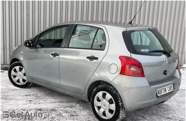 TOYOTA Yaris 1.0 i VVT-i (69 KM)