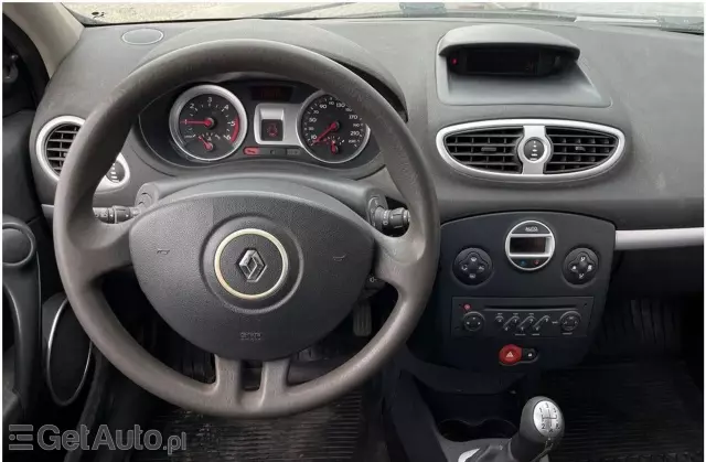 RENAULT Clio 