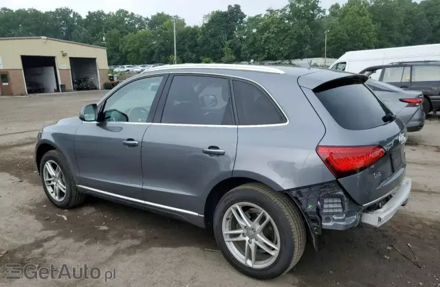 AUDI Q5 