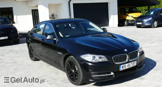 BMW Seria 5 520d xDrive Luxury Line