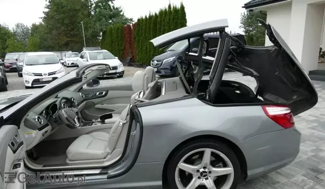 MERCEDES-BENZ SL 