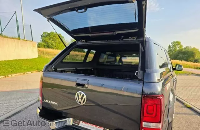 VOLKSWAGEN Amarok 