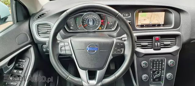 VOLVO V40 D3 Drive-E Momentum