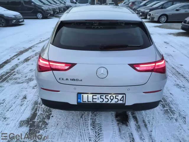 MERCEDES-BENZ CLA Shooting Brake