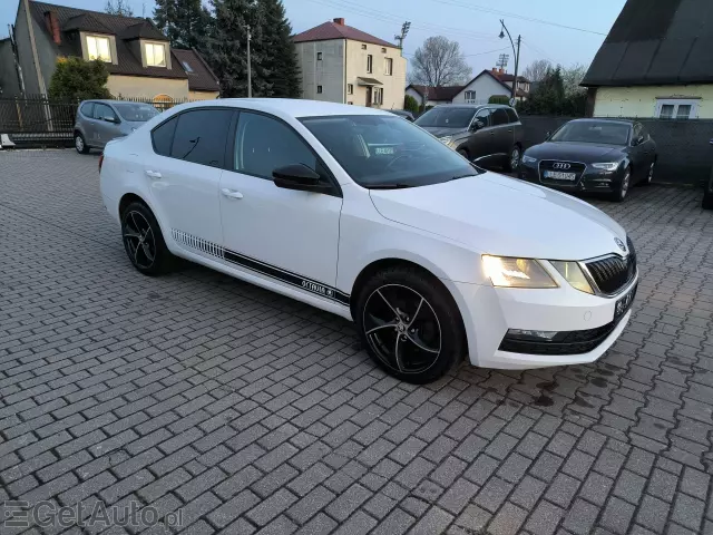 SKODA Octavia Ambition DSG