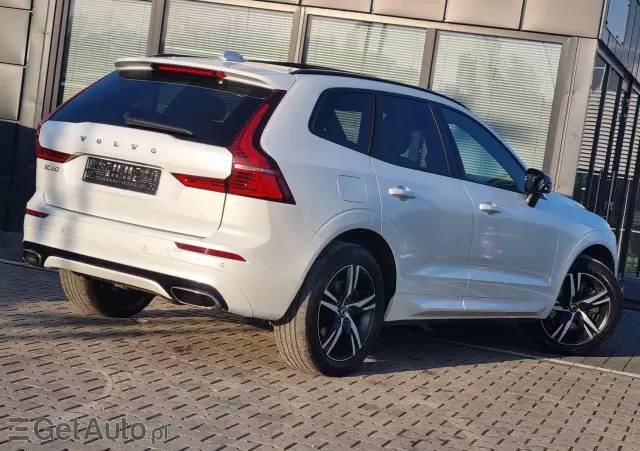 VOLVO XC 60 D5 AWD R-Design