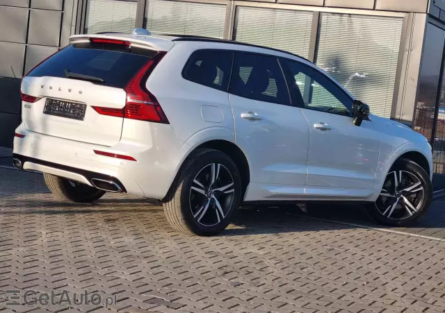 VOLVO XC 60 D5 AWD R-Design