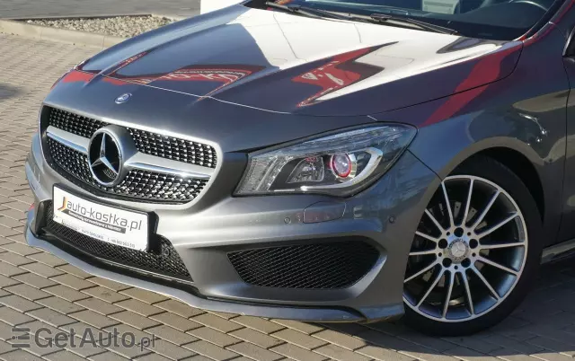 MERCEDES-BENZ CLA 200 AMG Line