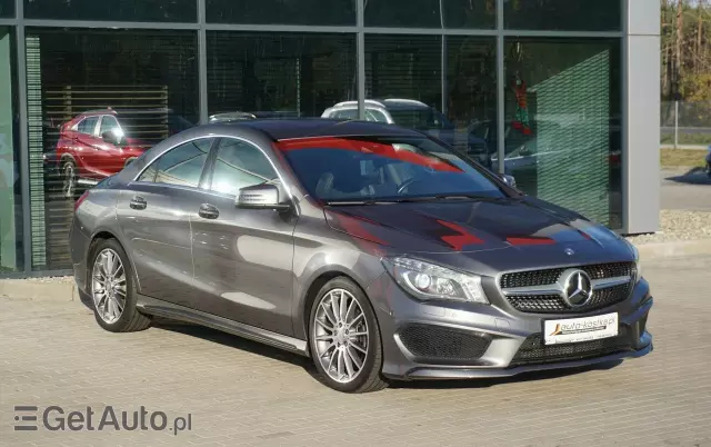 MERCEDES-BENZ CLA 200 AMG Line