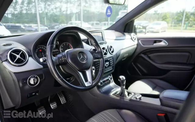 MERCEDES-BENZ Klasa B 180 BlueEFFICIENCY Edition