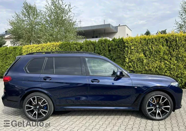 BMW X7 