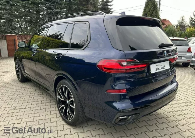 BMW X7 