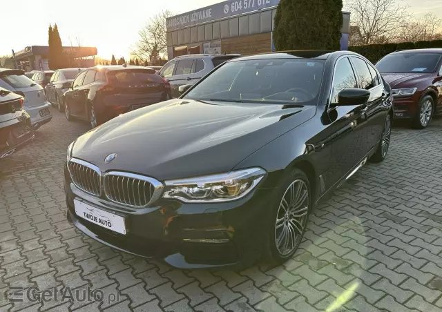 BMW Seria 5 520d xDrive M Sport sport