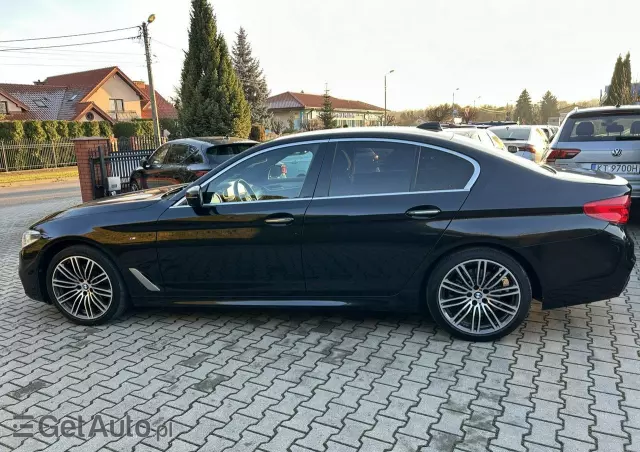 BMW Seria 5 520d xDrive M Sport sport