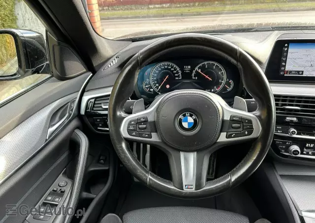 BMW Seria 5 520d xDrive M Sport sport