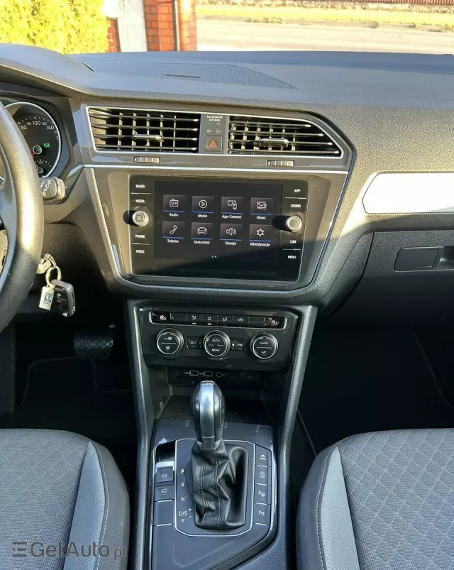 VOLKSWAGEN Tiguan 2.0 TDI SCR DSG R-Line