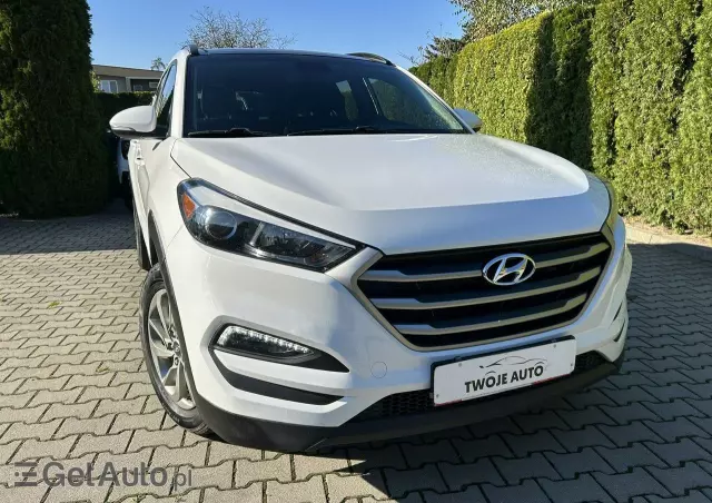 HYUNDAI Tucson 