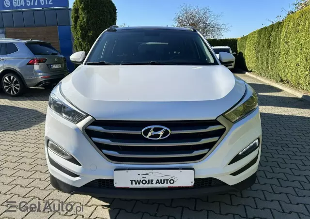 HYUNDAI Tucson 