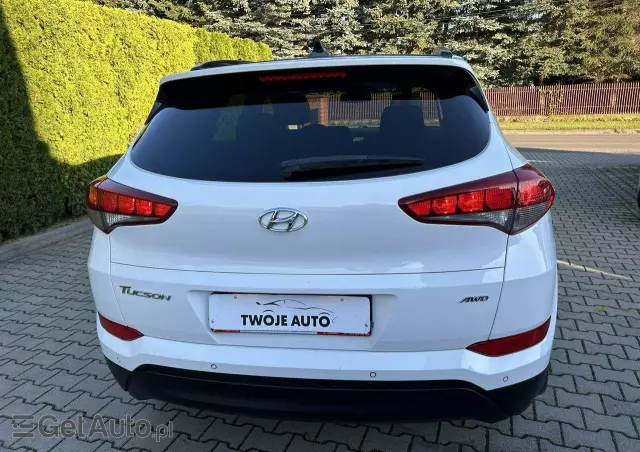 HYUNDAI Tucson 