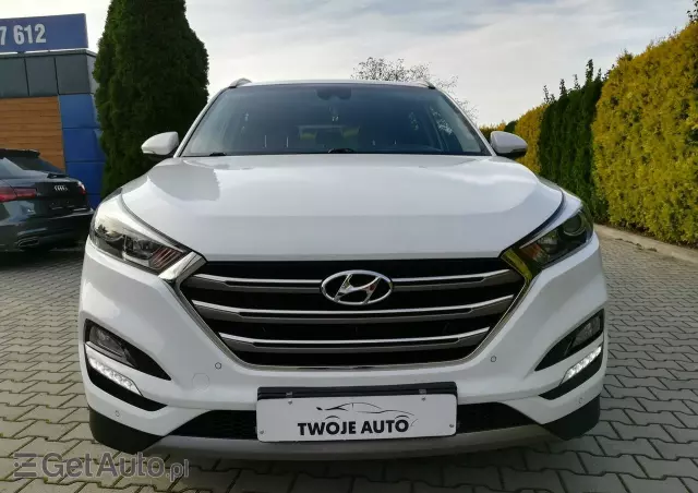 HYUNDAI Tucson 