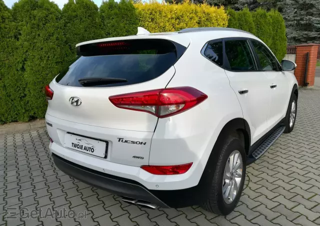 HYUNDAI Tucson 