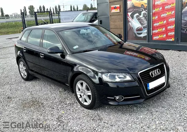 AUDI A3 1.6 TDI DPF Ambiente S tronic