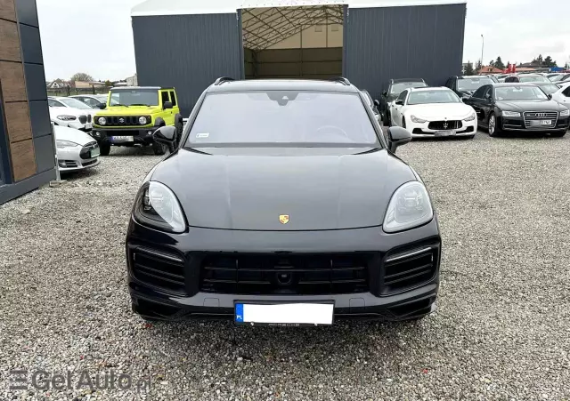 PORSCHE Cayenne Platinum Edition