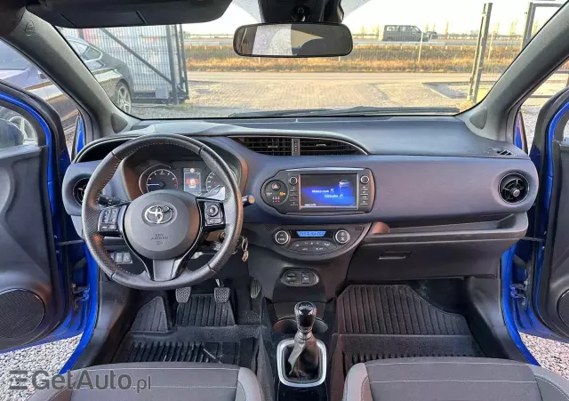 TOYOTA Yaris 1.5 Selection