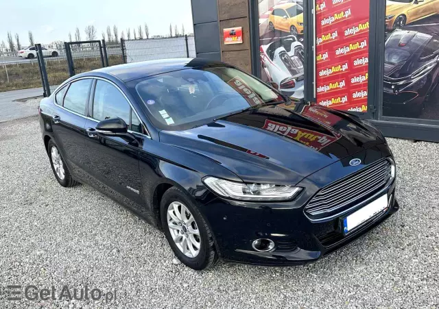 FORD Mondeo 2.0 Hybrid Titanium