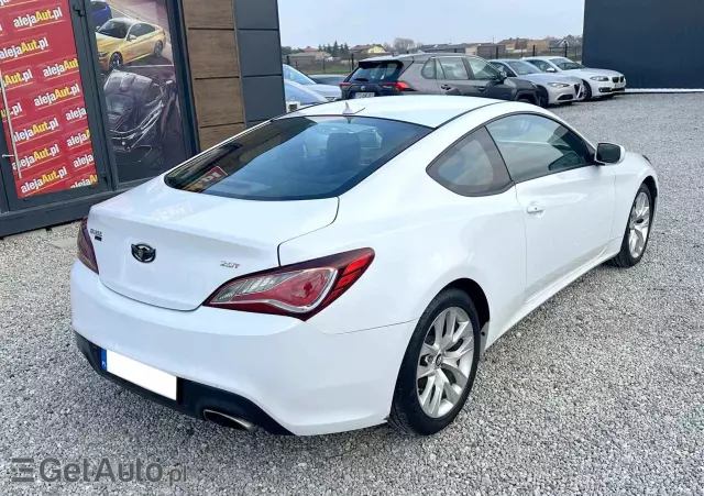 HYUNDAI Genesis Coupe 2.0 T Automatik