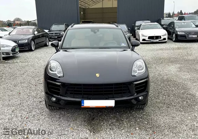 PORSCHE Macan S PDK