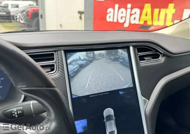 TESLA Model S 85