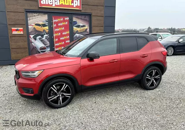 VOLVO XC 40 T5 AWD R-Design