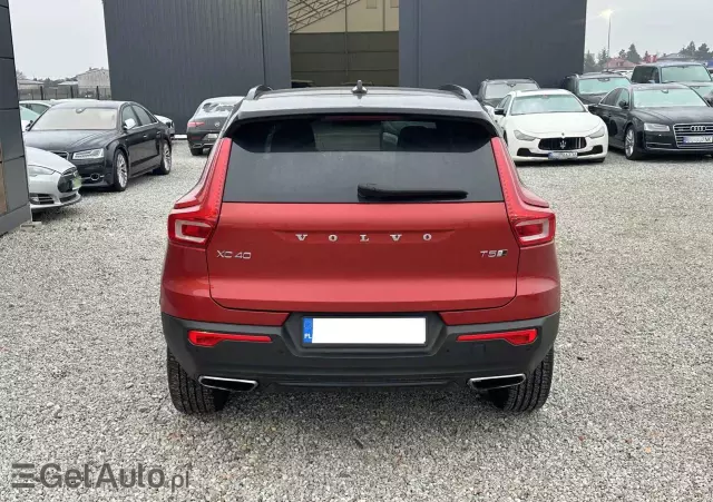 VOLVO XC 40 T5 AWD R-Design